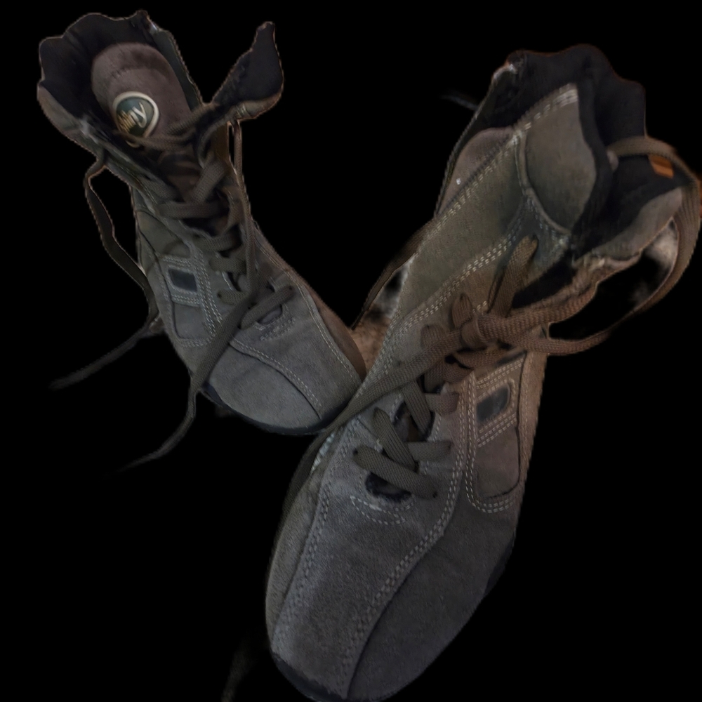 Stylish Shiny Brand Women's Suede Green Gray Boots